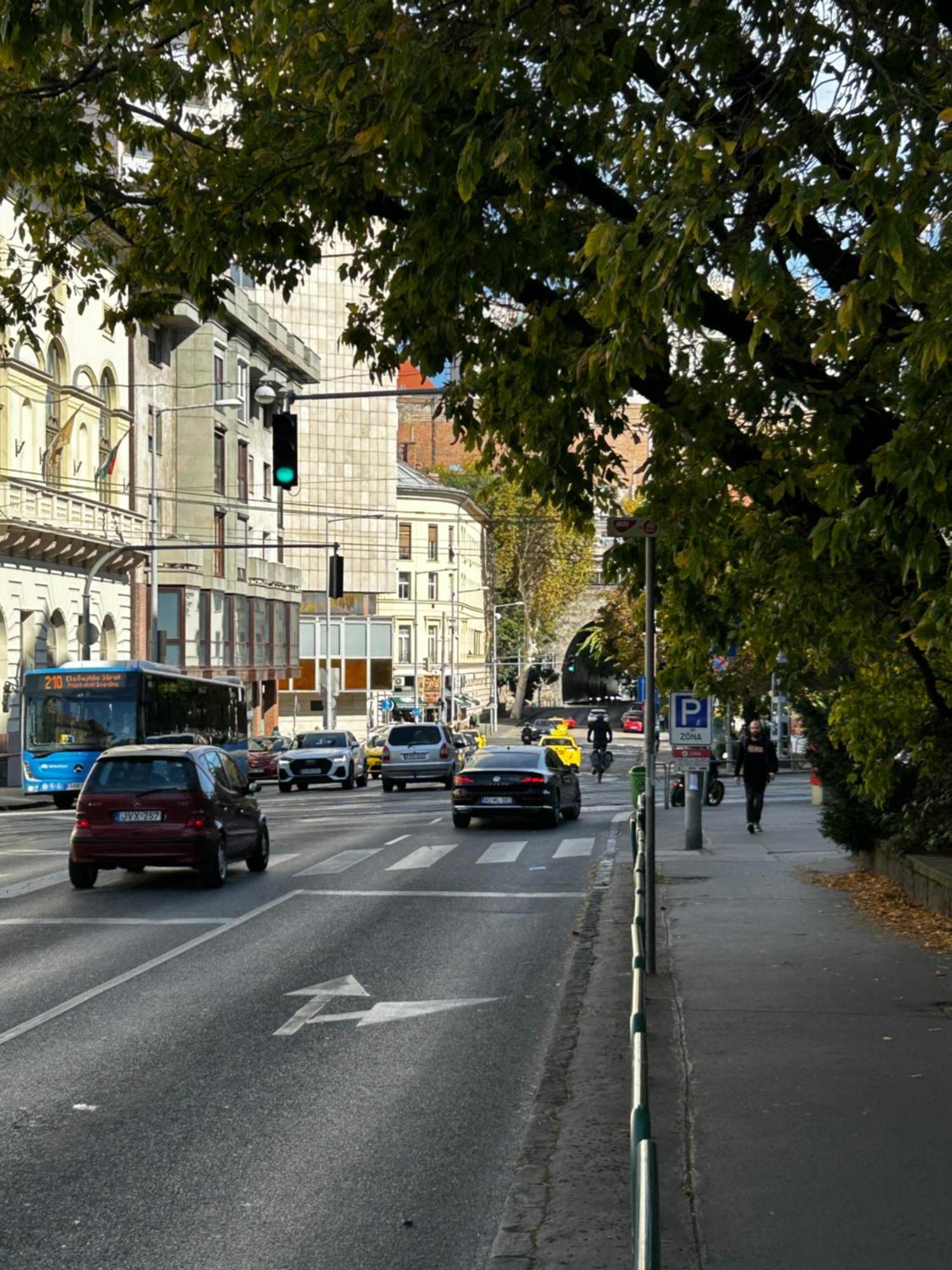 Elegant Escape By Buda Castle For Pleasure Seekers Βουδαπέστη Εξωτερικό φωτογραφία